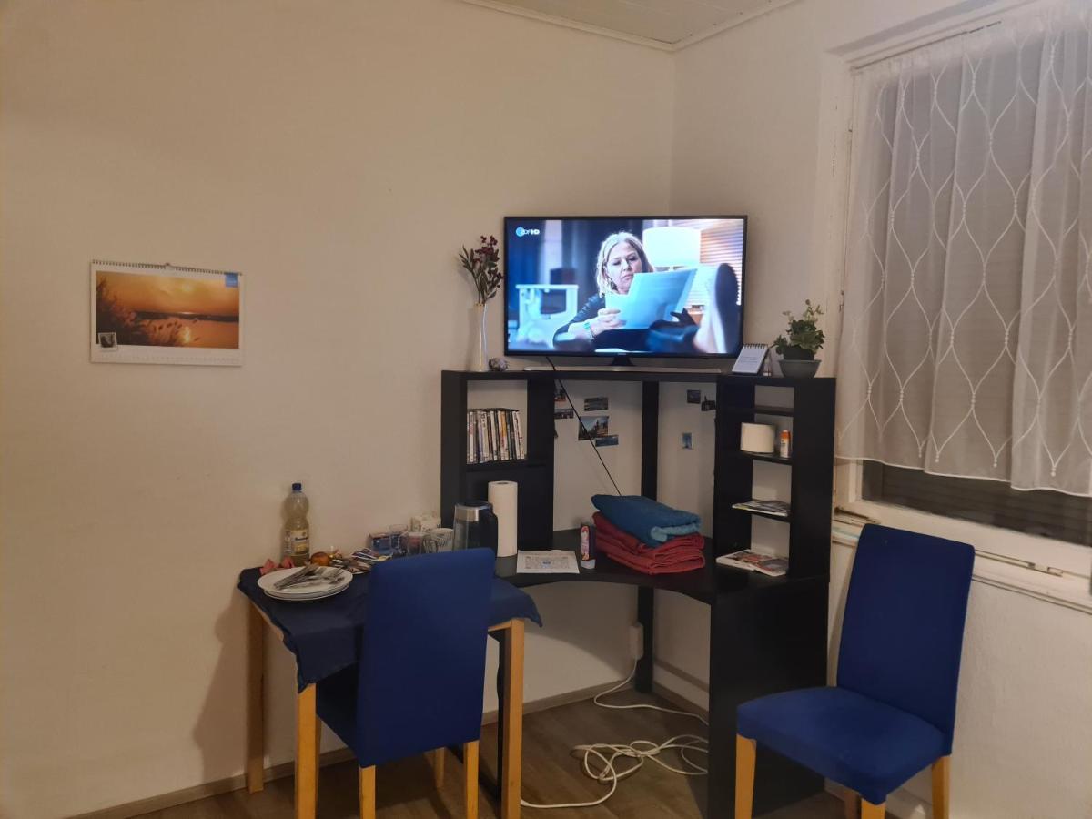 Charmantes Helles Zimmer Zentrumnah Und Naturnah Goeppingen Luaran gambar
